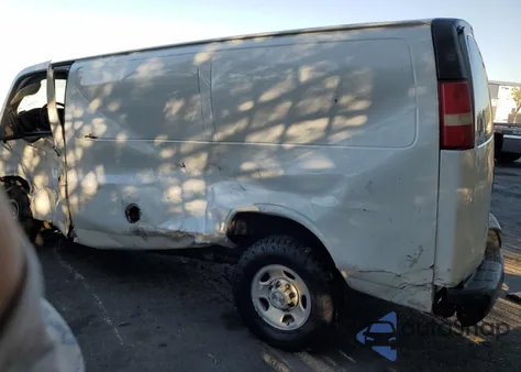 2015 Chevrolet Express G2500 из США, поврежденный, VIN 1GCWGFCG9F1280313